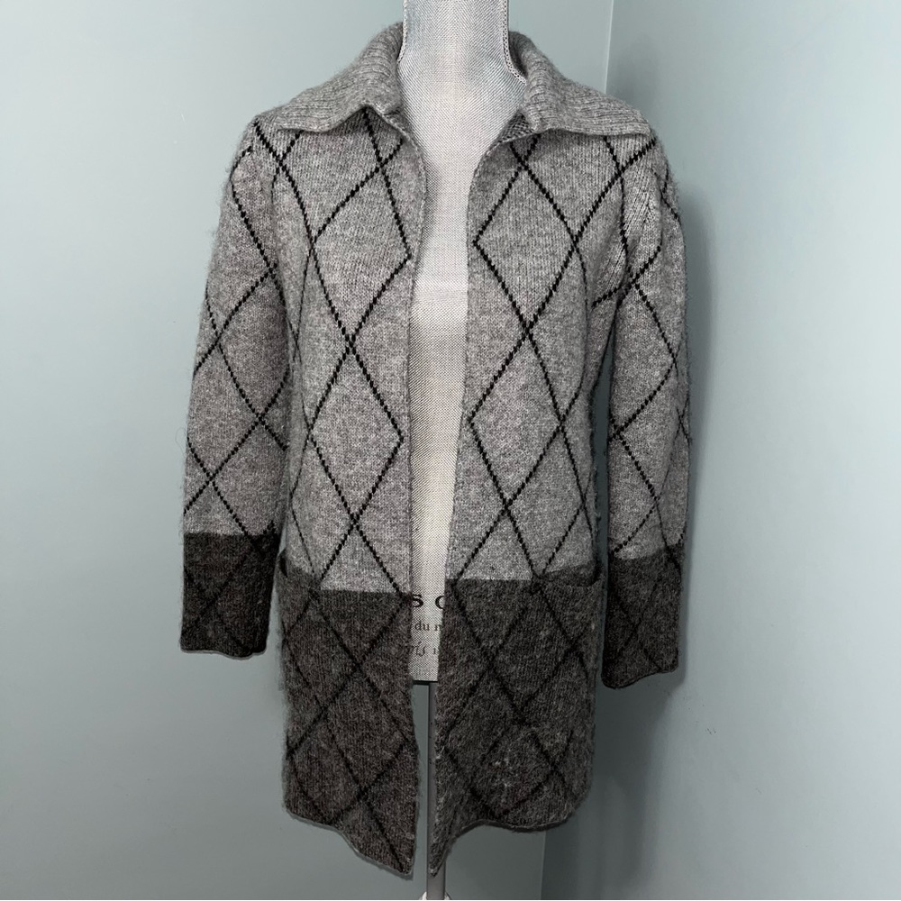 TAHARI wool blend open front knit cardigan size small long sleeve office wear
